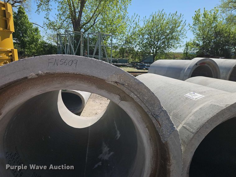 image for item FN5609 Concrete pipe
