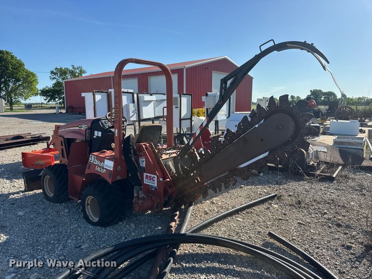 image for item MX9082 2006 Ditch Witch RT40 trencher