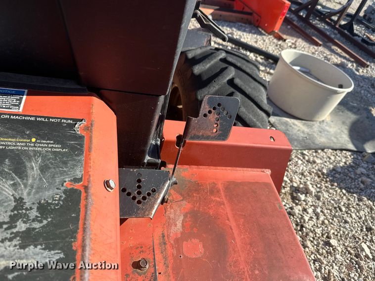 image for item MX9082 2006 Ditch Witch RT40 trencher