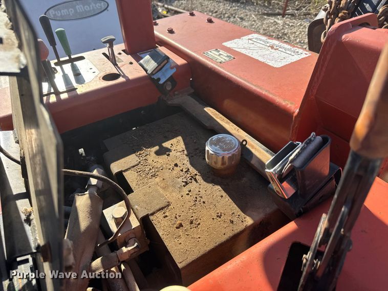image for item MX9082 2006 Ditch Witch RT40 trencher