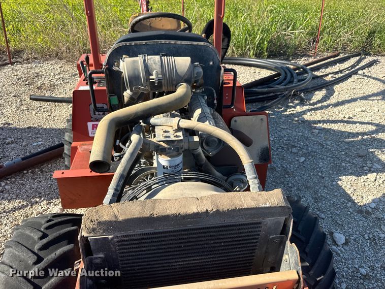 image for item MX9082 2006 Ditch Witch RT40 trencher