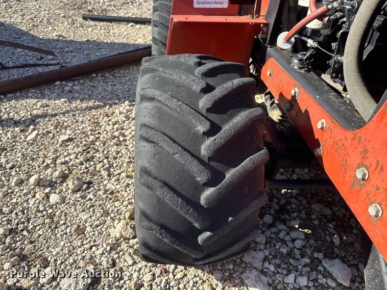 image for item MX9082 2006 Ditch Witch RT40 trencher