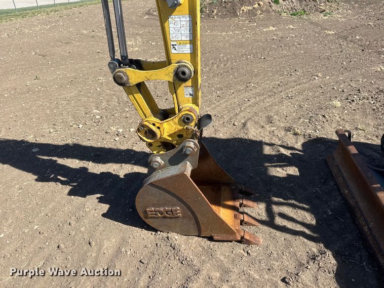 image for item MX9109 Yanmar VIO25-6A mini excavator