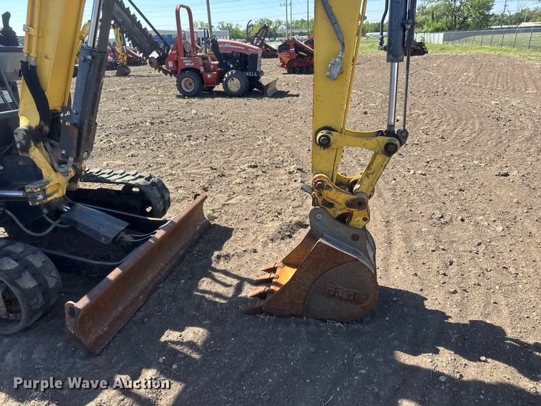 image for item MX9109 Yanmar VIO25-6A mini excavator