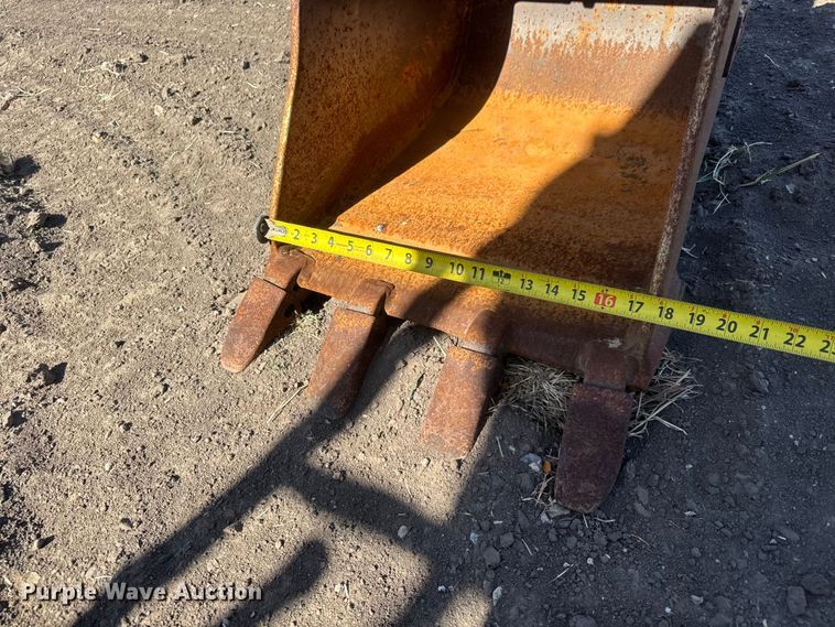 image for item MX9109 Yanmar VIO25-6A mini excavator