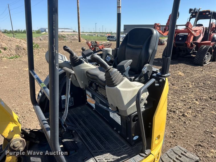 image for item MX9109 Yanmar VIO25-6A mini excavator
