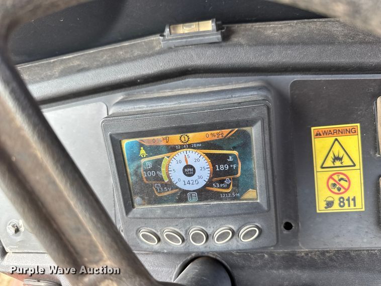 image for item MX9110 2014 Ditch Witch RT120 Quad vibratory cable plow