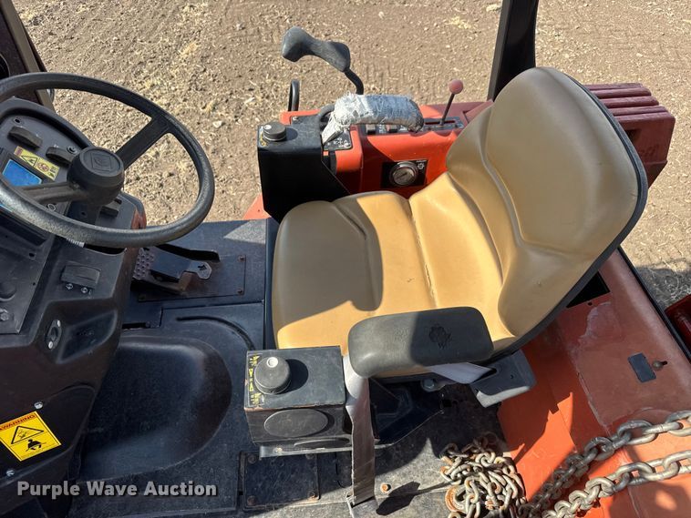image for item MX9110 2014 Ditch Witch RT120 Quad vibratory cable plow