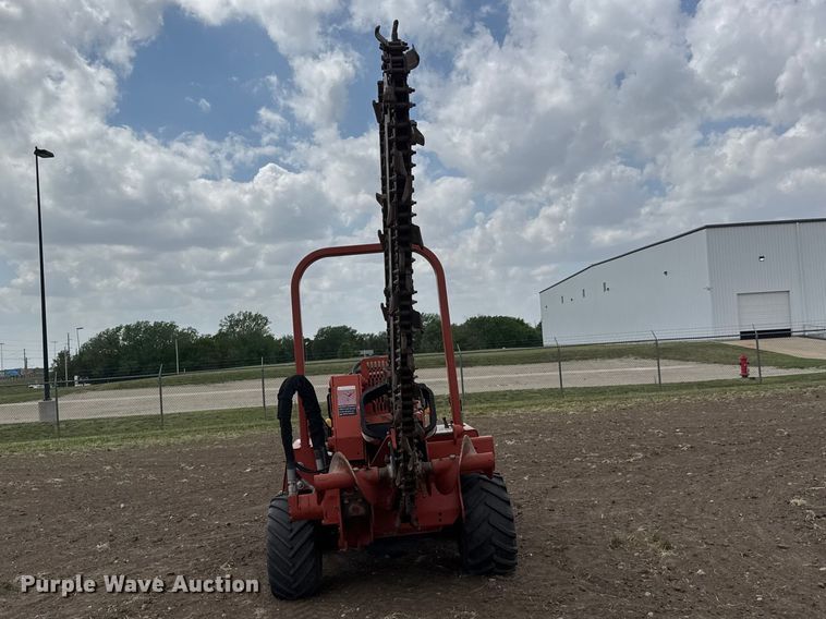 image for item MX9111 2008 Ditch Witch RT40 trencher