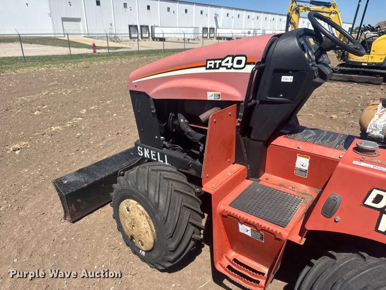 image for item MX9111 2008 Ditch Witch RT40 trencher