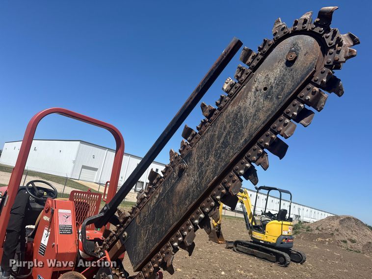 image for item MX9111 2008 Ditch Witch RT40 trencher