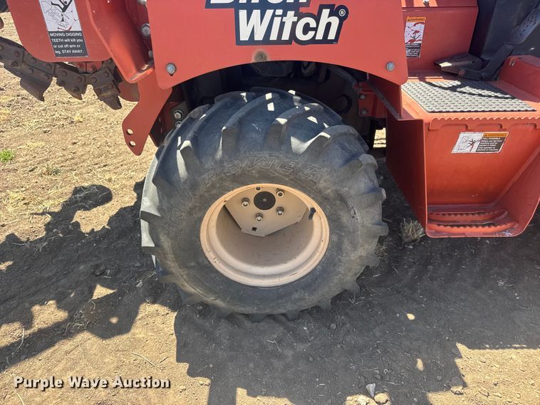 image for item MX9111 2008 Ditch Witch RT40 trencher