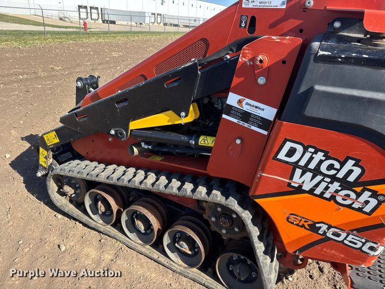 image for item MX9112 2021 Ditch Witch SK1050 compact utility loader