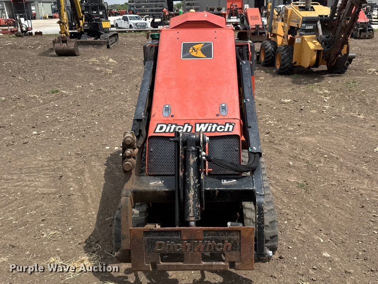 image for item MX9113 2020 Ditch Witch SK1050 compact utility loader