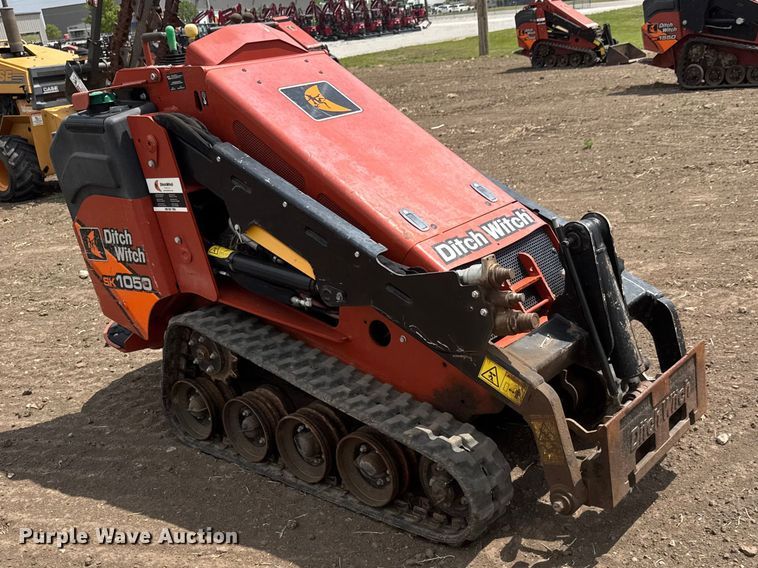 image for item MX9113 2020 Ditch Witch SK1050 compact utility loader