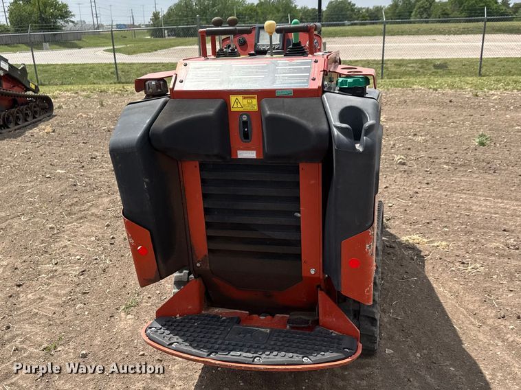 image for item MX9113 2020 Ditch Witch SK1050 compact utility loader