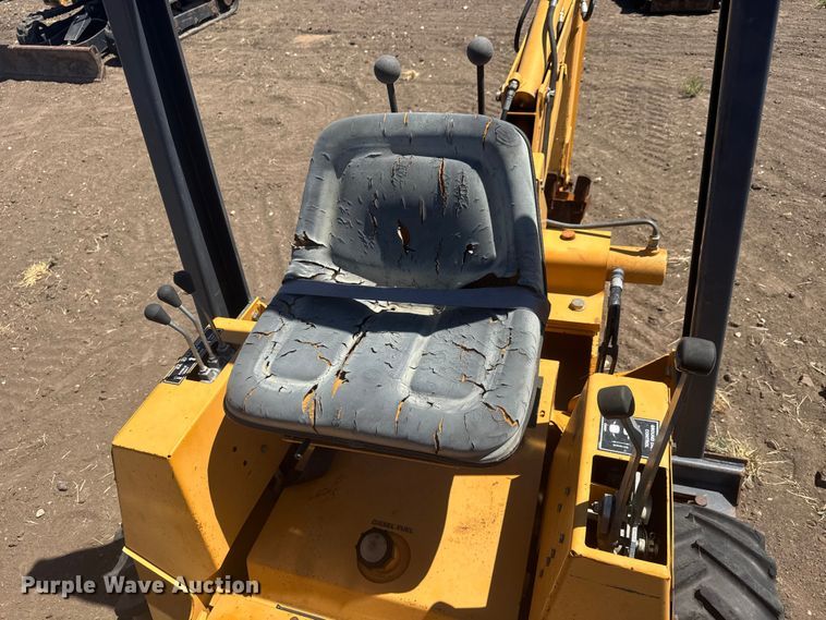 image for item MX9115 1999 Case 360 trencher