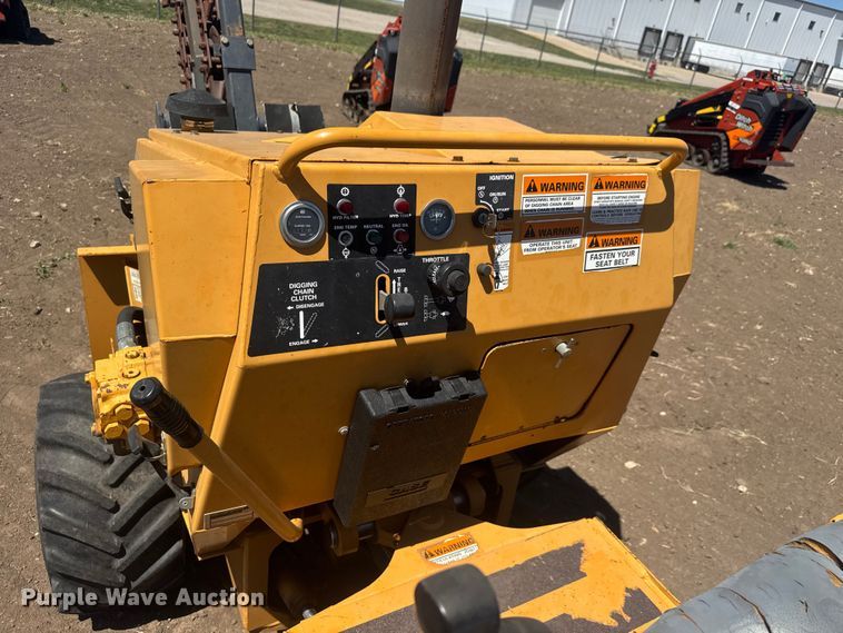 image for item MX9115 1999 Case 360 trencher