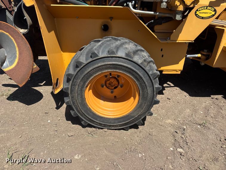 image for item MX9115 1999 Case 360 trencher