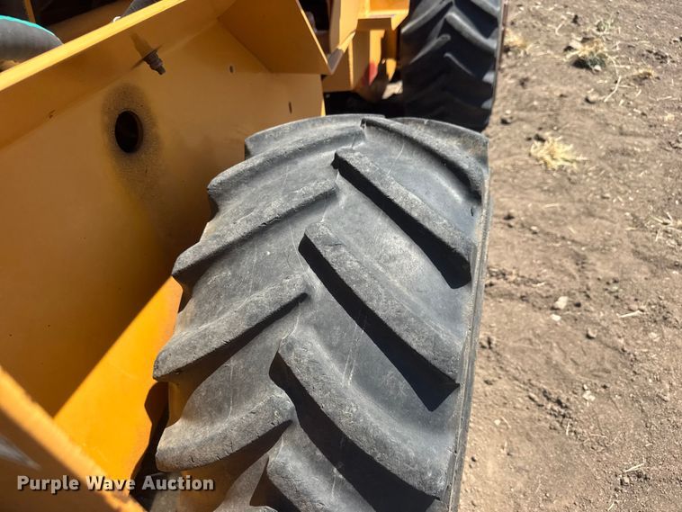 image for item MX9115 1999 Case 360 trencher