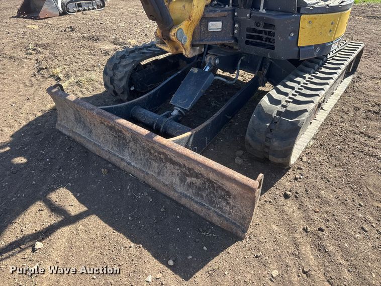 image for item MX9116 Yanmar VIO35-6A mini excavator