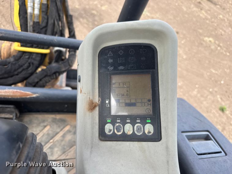 image for item MX9116 Yanmar VIO35-6A mini excavator