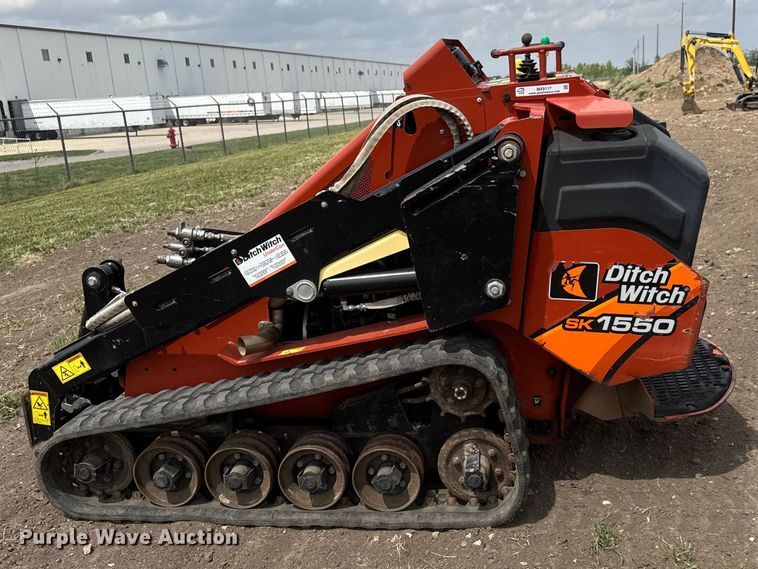image for item MX9117 2018 Ditch Witch SK1550 compact utility loader