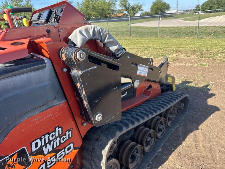 image for item MX9117 2018 Ditch Witch SK1550 compact utility loader