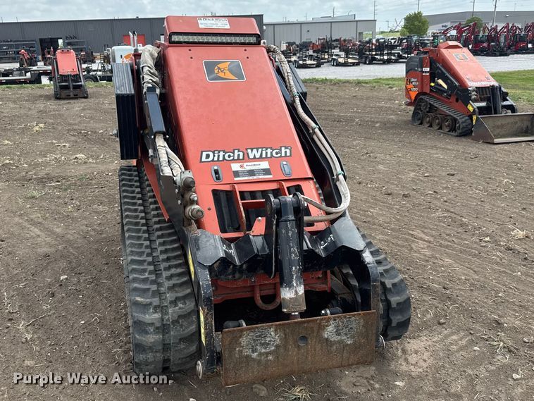 image for item MX9118 2018 Ditch Witch SK1550 compact utility loader