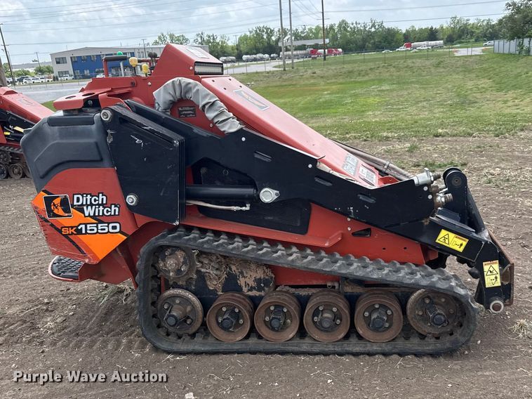 image for item MX9118 2018 Ditch Witch SK1550 compact utility loader