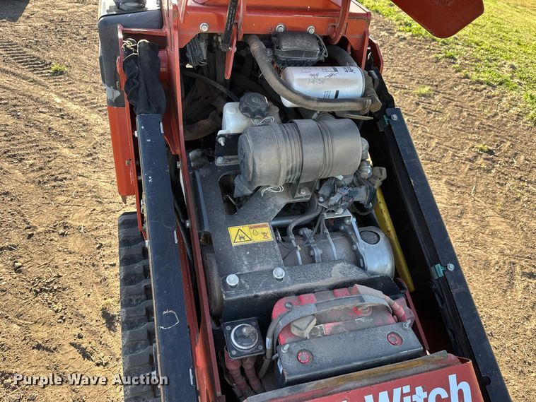 image for item MX9119 2018 Ditch Witch SK1050 compact utility loader