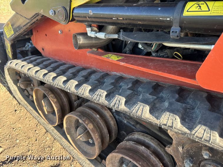 image for item MX9119 2018 Ditch Witch SK1050 compact utility loader