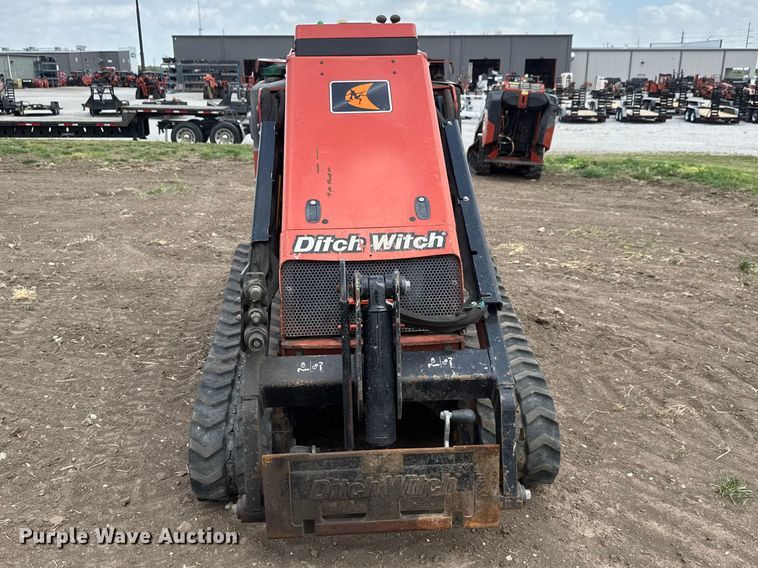 image for item MX9120 2020 Ditch Witch SK1050 compact utility loader