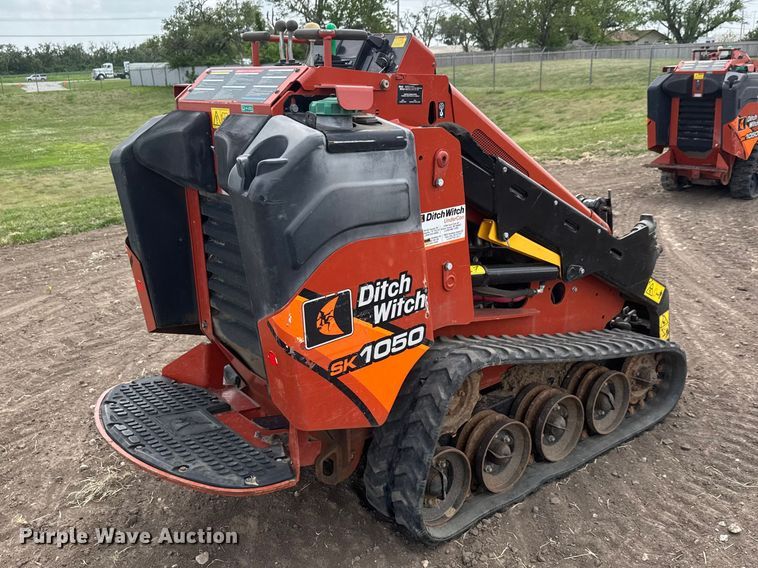 image for item MX9120 2020 Ditch Witch SK1050 compact utility loader