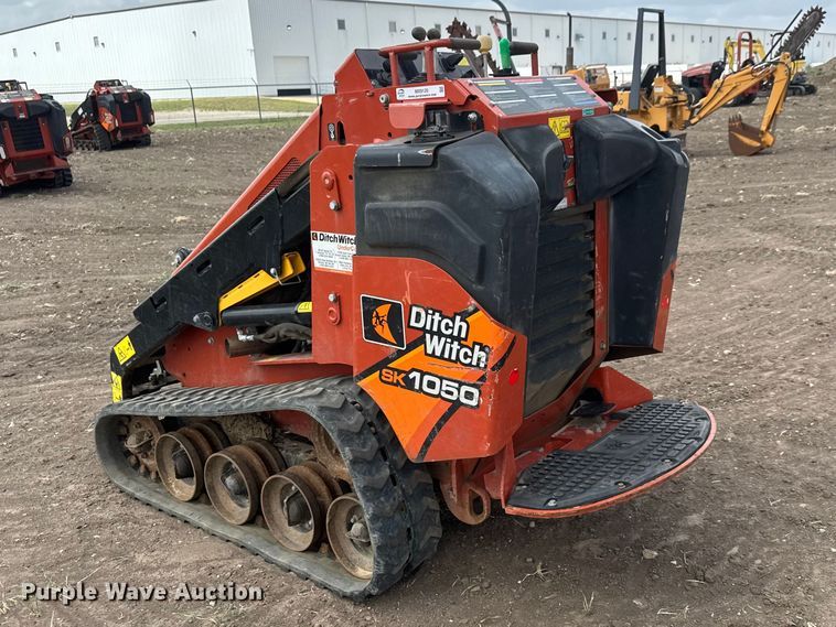 image for item MX9120 2020 Ditch Witch SK1050 compact utility loader