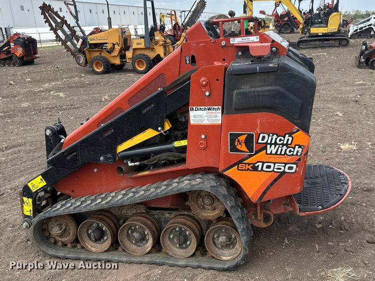 image for item MX9120 2020 Ditch Witch SK1050 compact utility loader