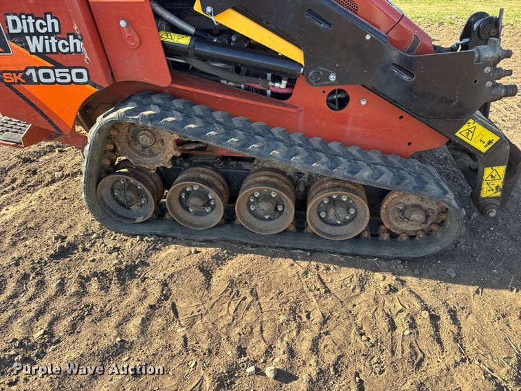 image for item MX9120 2020 Ditch Witch SK1050 compact utility loader