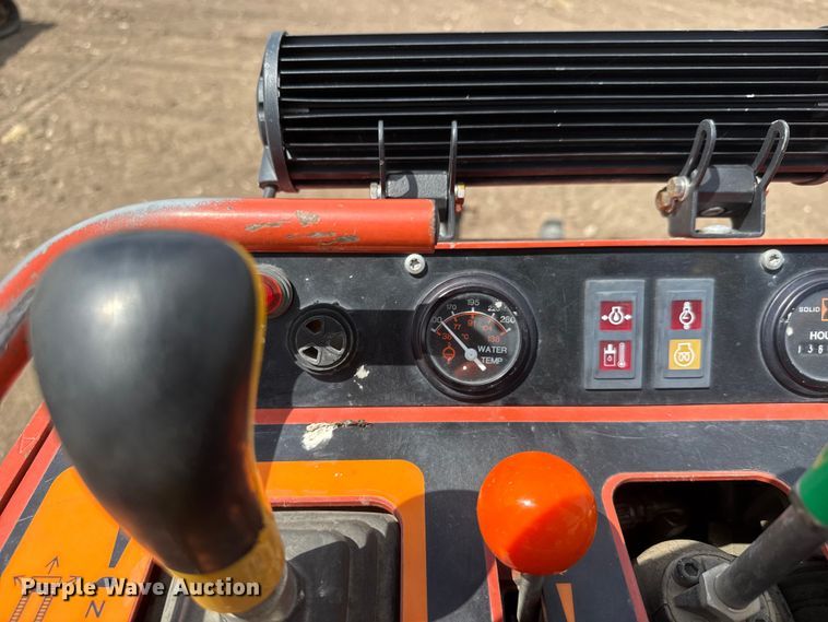 image for item MX9121 2014 Ditch Witch SK750 compact utility loader