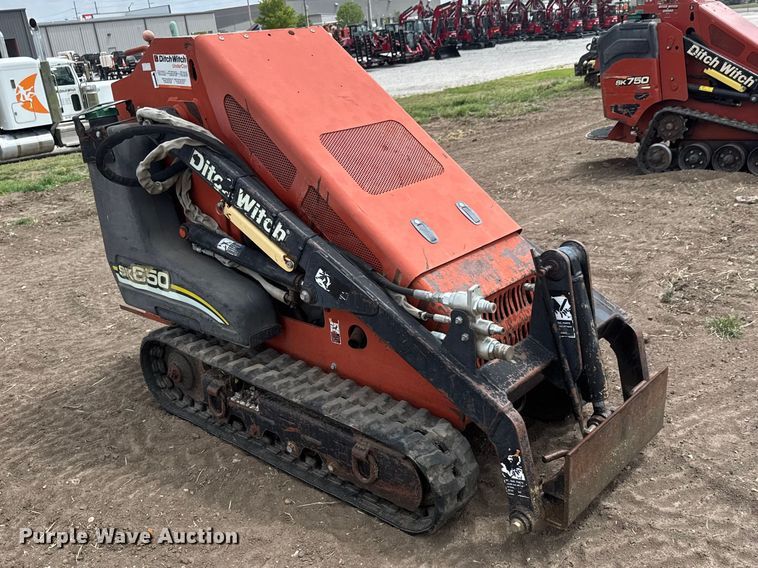 image for item MX9123 2007 Ditch Witch SK650 compact utility loader