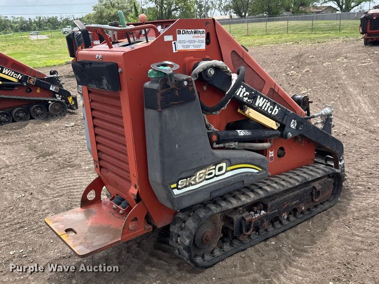image for item MX9123 2007 Ditch Witch SK650 compact utility loader