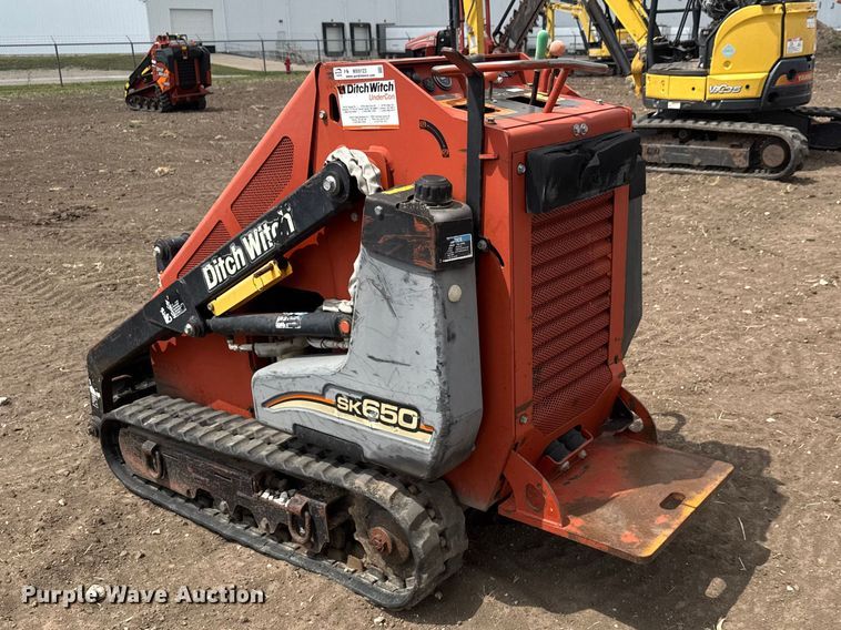 image for item MX9123 2007 Ditch Witch SK650 compact utility loader