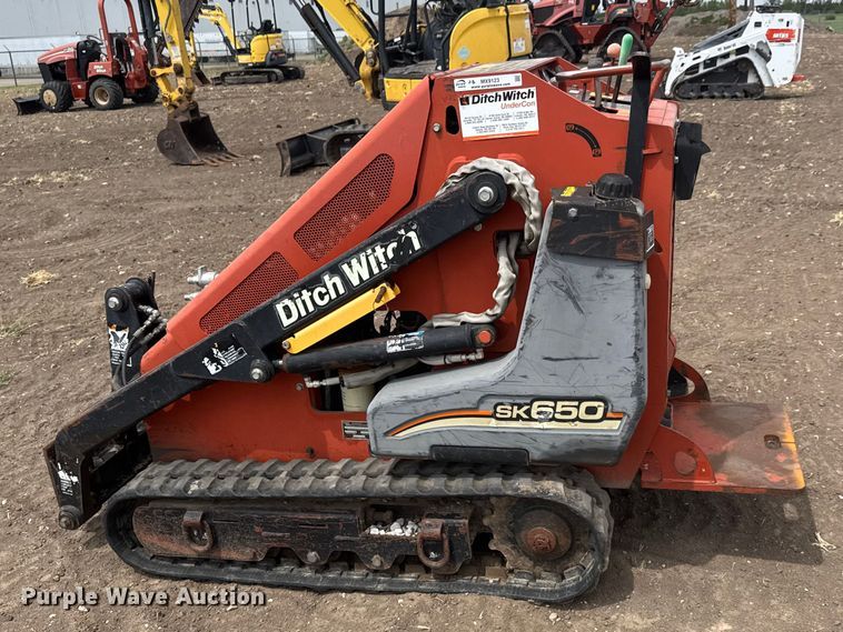 image for item MX9123 2007 Ditch Witch SK650 compact utility loader