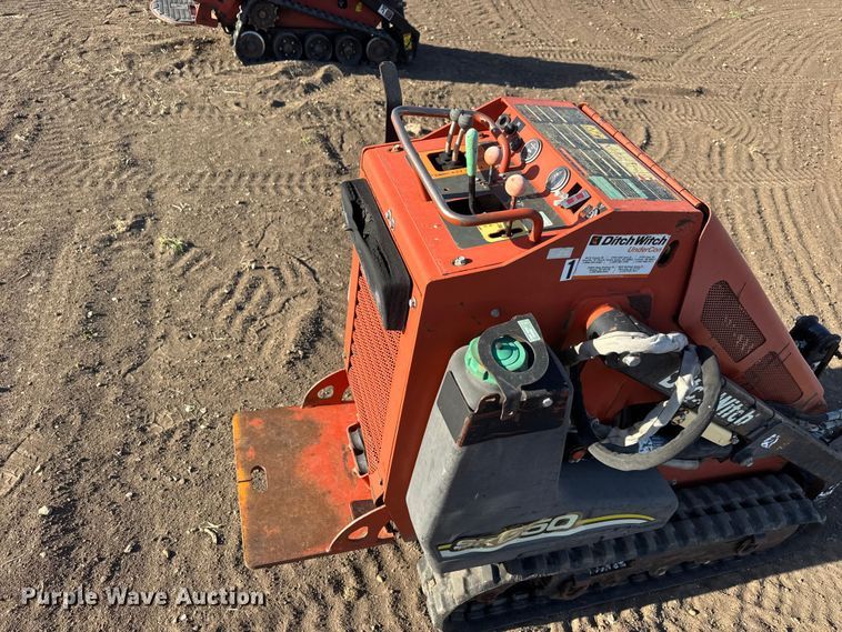 image for item MX9123 2007 Ditch Witch SK650 compact utility loader