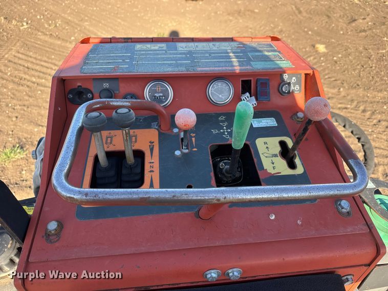 image for item MX9123 2007 Ditch Witch SK650 compact utility loader