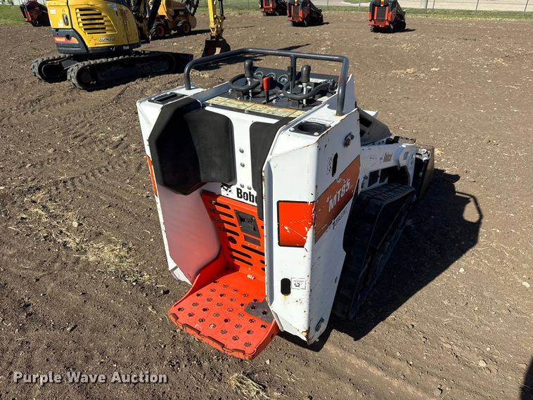 image for item MX9124 2017 Bobcat MT85 compact utility loader