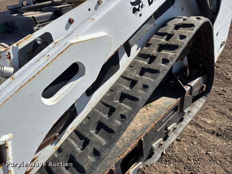 image for item MX9124 2017 Bobcat MT85 compact utility loader