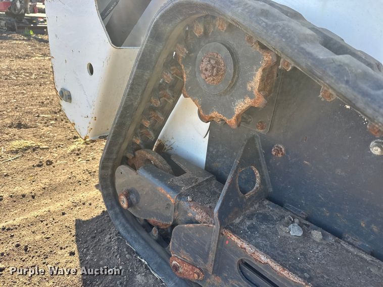 image for item MX9124 2017 Bobcat MT85 compact utility loader