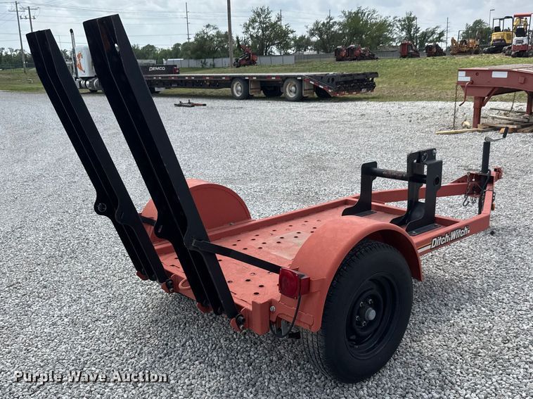 image for item MX9126 2015 Ditch Witch S2B trencher trailer