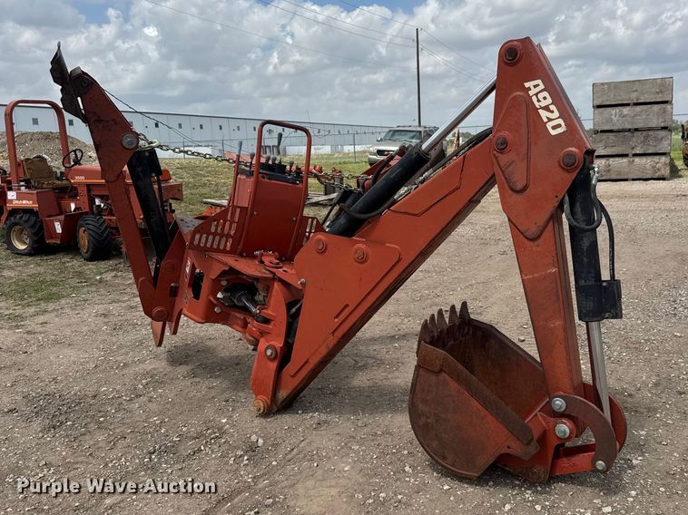 image for item MX9127 2002 Ditch Witch A920 backhoe attachment