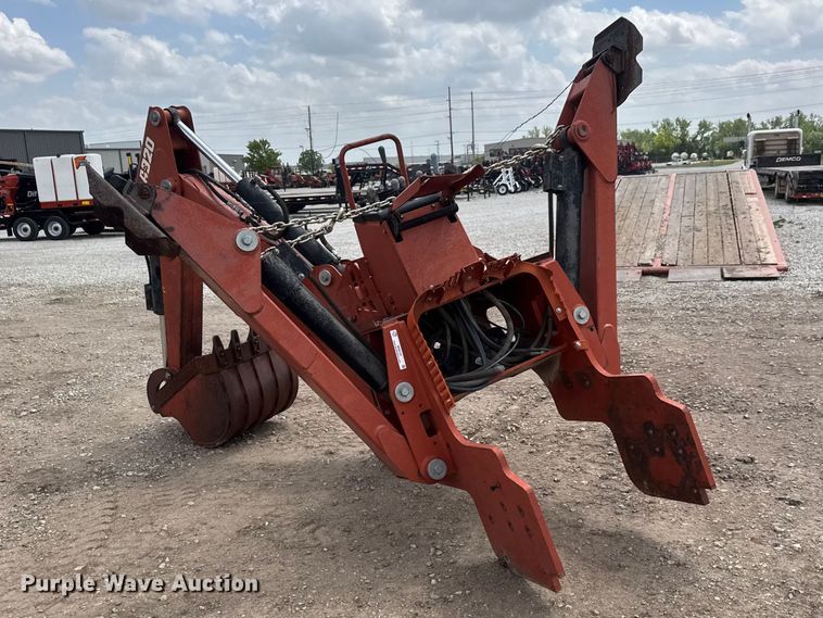 image for item MX9127 2002 Ditch Witch A920 backhoe attachment